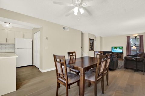 Townhouse in Clearwater, Florida 3 bedrooms, 109.53 sq.m. № 2157957 - photo 6