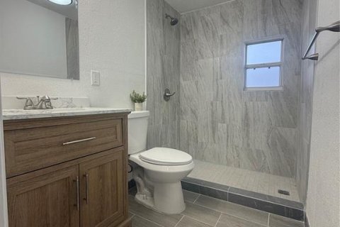 Casa en venta en Tampa, Florida, 4 dormitorios, 90.12 m2 № 2094618 - foto 17