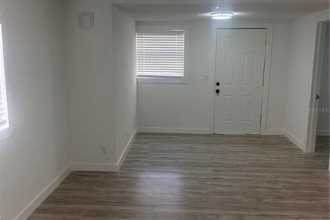 Casa en venta en Tampa, Florida, 4 dormitorios, 90.12 m2 № 2094618 - foto 7