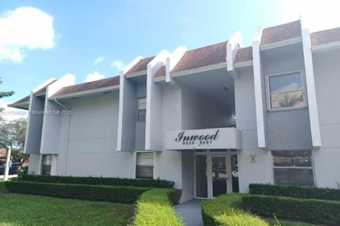 Condominio en venta en Miami, Florida, 2 dormitorios, 93.83 m2 № 1875184 - foto 1