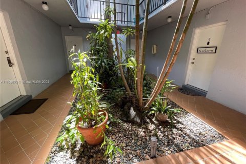Condominio en venta en Miami, Florida, 2 dormitorios, 93.83 m2 № 1875184 - foto 10