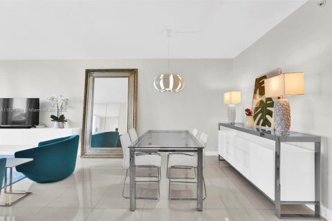 Copropriété à louer à Bal Harbour, Floride: 2 chambres, 98.1 m2 № 1799115 - photo 5