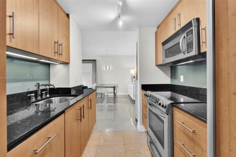 Copropriété à louer à Bal Harbour, Floride: 2 chambres, 98.1 m2 № 1799115 - photo 17