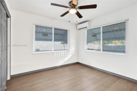 Casa en alquiler en Dania Beach, Florida, 2 dormitorios, 65.03 m2 № 1992181 - foto 15