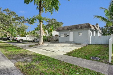 Casa en alquiler en Dania Beach, Florida, 2 dormitorios, 65.03 m2 № 1992181 - foto 26