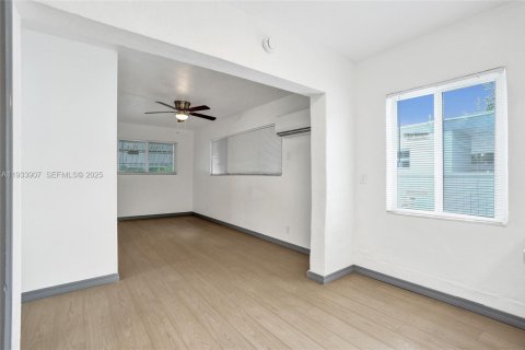 Casa en alquiler en Dania Beach, Florida, 2 dormitorios, 65.03 m2 № 1992181 - foto 8