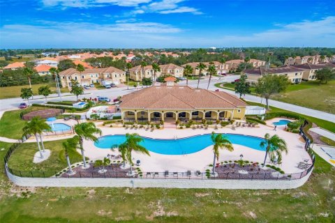 Touwnhouse à vendre à Poinciana, Floride: 3 chambres, 148.36 m2 № 2137322 - photo 26