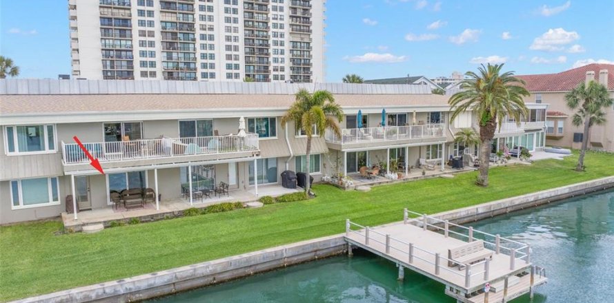 Condominio en Clearwater, Florida, 2 dormitorios  № 2108202