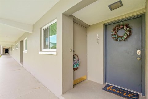 Condominio en venta en Clearwater, Florida, 2 dormitorios, 93.37 m2 № 2108202 - foto 5