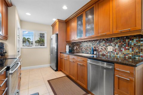 Condominio en venta en Clearwater, Florida, 2 dormitorios, 93.37 m2 № 2108202 - foto 16