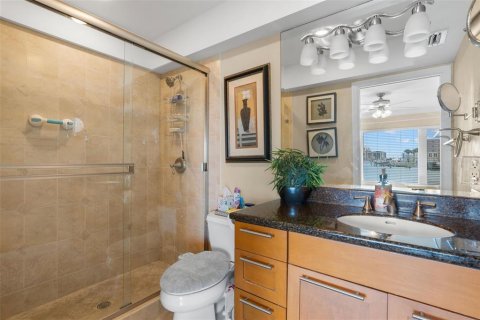 Condominio en venta en Clearwater, Florida, 2 dormitorios, 93.37 m2 № 2108202 - foto 28
