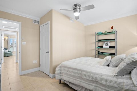 Condominio en venta en Clearwater, Florida, 2 dormitorios, 93.37 m2 № 2108202 - foto 30