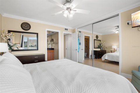Condominio en venta en Clearwater, Florida, 2 dormitorios, 93.37 m2 № 2108202 - foto 26