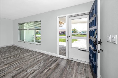Villa ou maison à vendre à Pinellas Park, Floride: 2 chambres, 153.2 m2 № 2313038 - photo 17