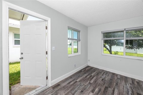 Villa ou maison à vendre à Pinellas Park, Floride: 2 chambres, 153.2 m2 № 2313038 - photo 30
