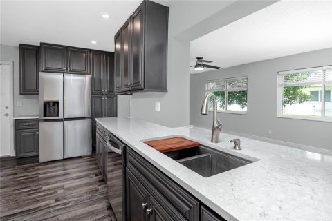 Villa ou maison à vendre à Pinellas Park, Floride: 2 chambres, 153.2 m2 № 2313038 - photo 26