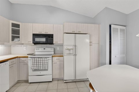 Casa en venta en Hollywood, Florida, 3 dormitorios, 131.92 m2 № 2026084 - foto 10