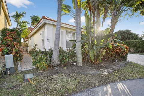 Casa en venta en Hollywood, Florida, 3 dormitorios, 131.92 m2 № 2026084 - foto 6