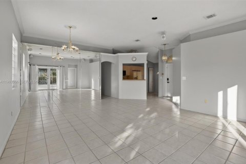 Casa en venta en Hollywood, Florida, 3 dormitorios, 131.92 m2 № 2026084 - foto 16