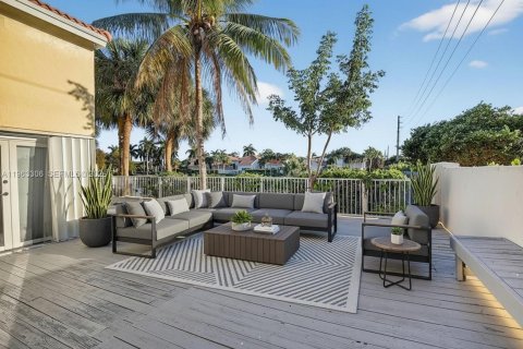Casa en venta en Hollywood, Florida, 3 dormitorios, 131.92 m2 № 2026084 - foto 5