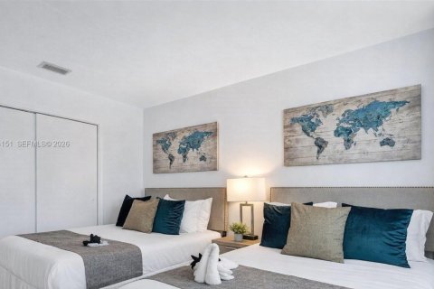 Купить виллу или дом в Холливуд, Флорида 5 спален, 163.42м2, № 2068427 - фото 21