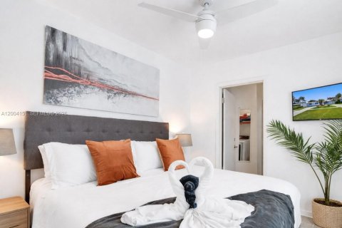 Купить виллу или дом в Холливуд, Флорида 5 спален, 163.42м2, № 2068427 - фото 18