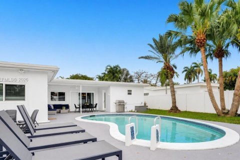Купить виллу или дом в Холливуд, Флорида 5 спален, 163.42м2, № 2068427 - фото 28
