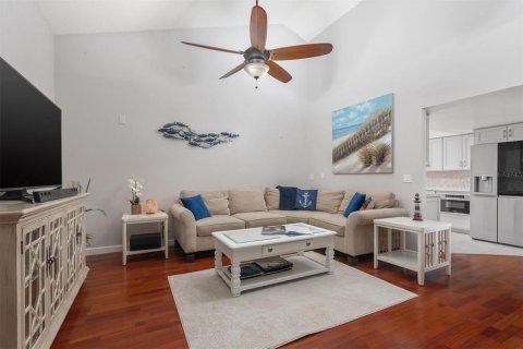 House in Palm Coast, Florida 4 bedrooms, 237.64 sq.m. № 1773302 - photo 8