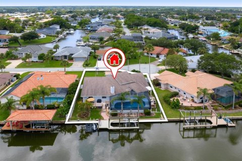 House in Palm Coast, Florida 4 bedrooms, 237.64 sq.m. № 1773302 - photo 1