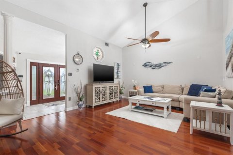 House in Palm Coast, Florida 4 bedrooms, 237.64 sq.m. № 1773302 - photo 7
