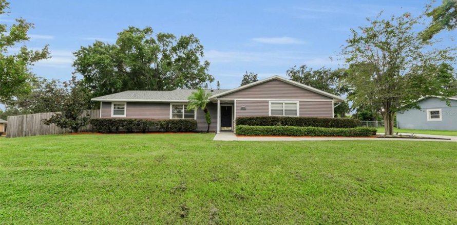 Casa en San Antonio, Florida 3 dormitorios, 158.49 m2 № 1900417