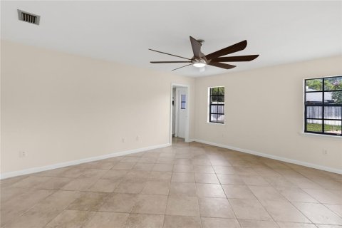 Villa ou maison à vendre à Orlando, Floride: 4 chambres, 213.3 m2 № 2322576 - photo 25