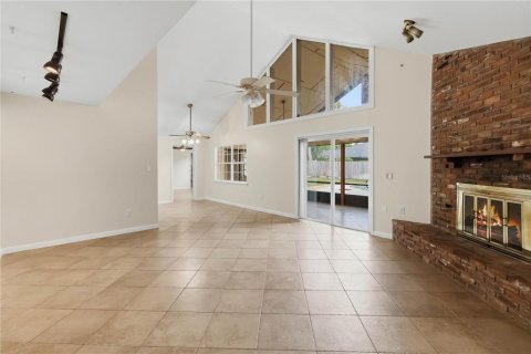 Villa ou maison à vendre à Orlando, Floride: 4 chambres, 213.3 m2 № 2322576 - photo 16