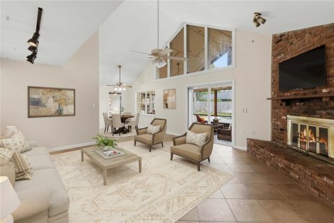 Villa ou maison à vendre à Orlando, Floride: 4 chambres, 213.3 m2 № 2322576 - photo 13