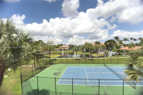 Condo in Coral Springs, Florida, 2 bedrooms  № 1888880 - photo 7
