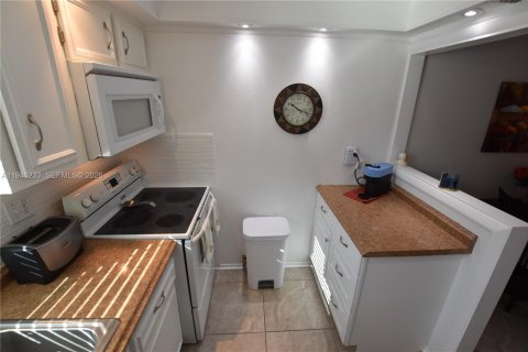 Villa ou maison à vendre à West Palm Beach, Floride: 1 chambre, 61.5 m2 № 2003198 - photo 6