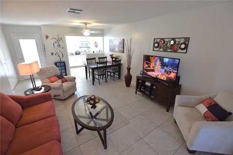 Villa ou maison à vendre à West Palm Beach, Floride: 1 chambre, 61.5 m2 № 2003198 - photo 23