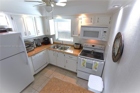 Villa ou maison à vendre à West Palm Beach, Floride: 1 chambre, 61.5 m2 № 2003198 - photo 7