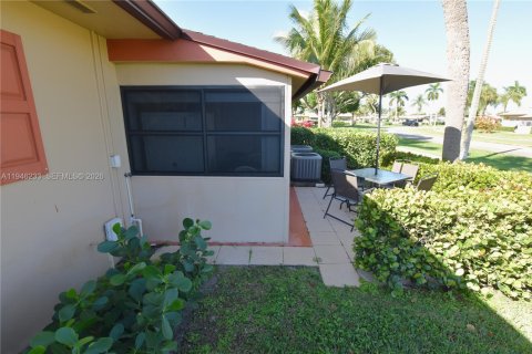 Villa ou maison à vendre à West Palm Beach, Floride: 1 chambre, 61.5 m2 № 2003198 - photo 25