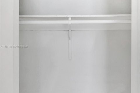 Immobilier commercial à vendre à Fort Lauderdale, Floride: 237.55 m2 № 1987797 - photo 8