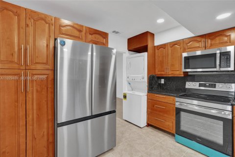 Immobilier commercial à vendre à Fort Lauderdale, Floride: 237.55 m2 № 1987797 - photo 5