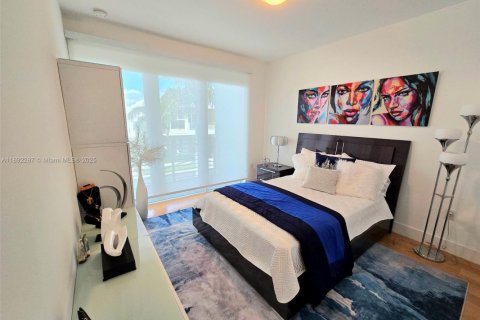 Villa ou maison à vendre à Doral, Floride: 5 chambres, 305.83 m2 № 2039275 - photo 21