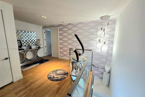 Villa ou maison à vendre à Doral, Floride: 5 chambres, 305.83 m2 № 2039275 - photo 16