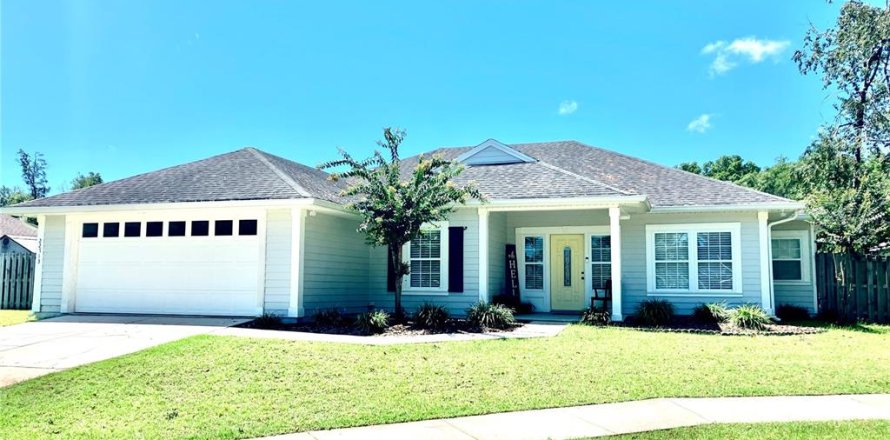Casa en High Springs, Florida 4 dormitorios, 182.83 m2 № 1846590