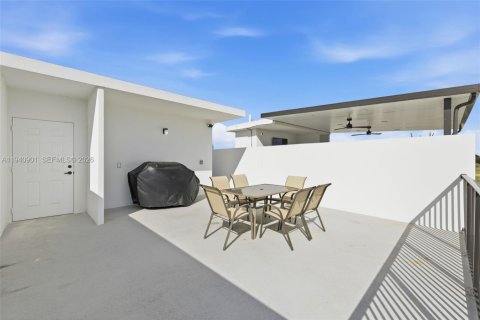 Touwnhouse à vendre à Homestead, Floride: 4 chambres, 129.88 m2 № 1998049 - photo 30