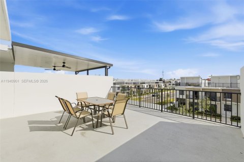 Touwnhouse à vendre à Homestead, Floride: 4 chambres, 129.88 m2 № 1998049 - photo 29