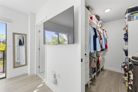 Touwnhouse à vendre à Homestead, Floride: 4 chambres, 129.88 m2 № 1998049 - photo 24