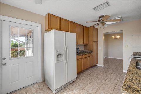 House in New Smyrna Beach, Florida 3 bedrooms, 162.39 sq.m. № 1854657 - photo 16