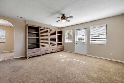 House in New Smyrna Beach, Florida 3 bedrooms, 162.39 sq.m. № 1854657 - photo 9