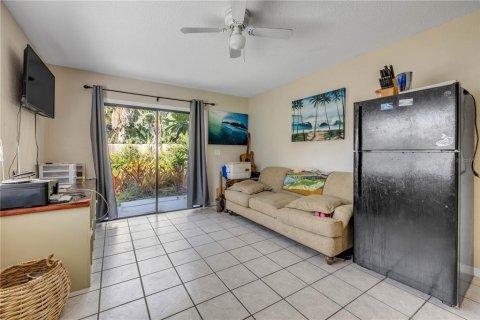 House in New Smyrna Beach, Florida 3 bedrooms, 162.39 sq.m. № 1854657 - photo 26
